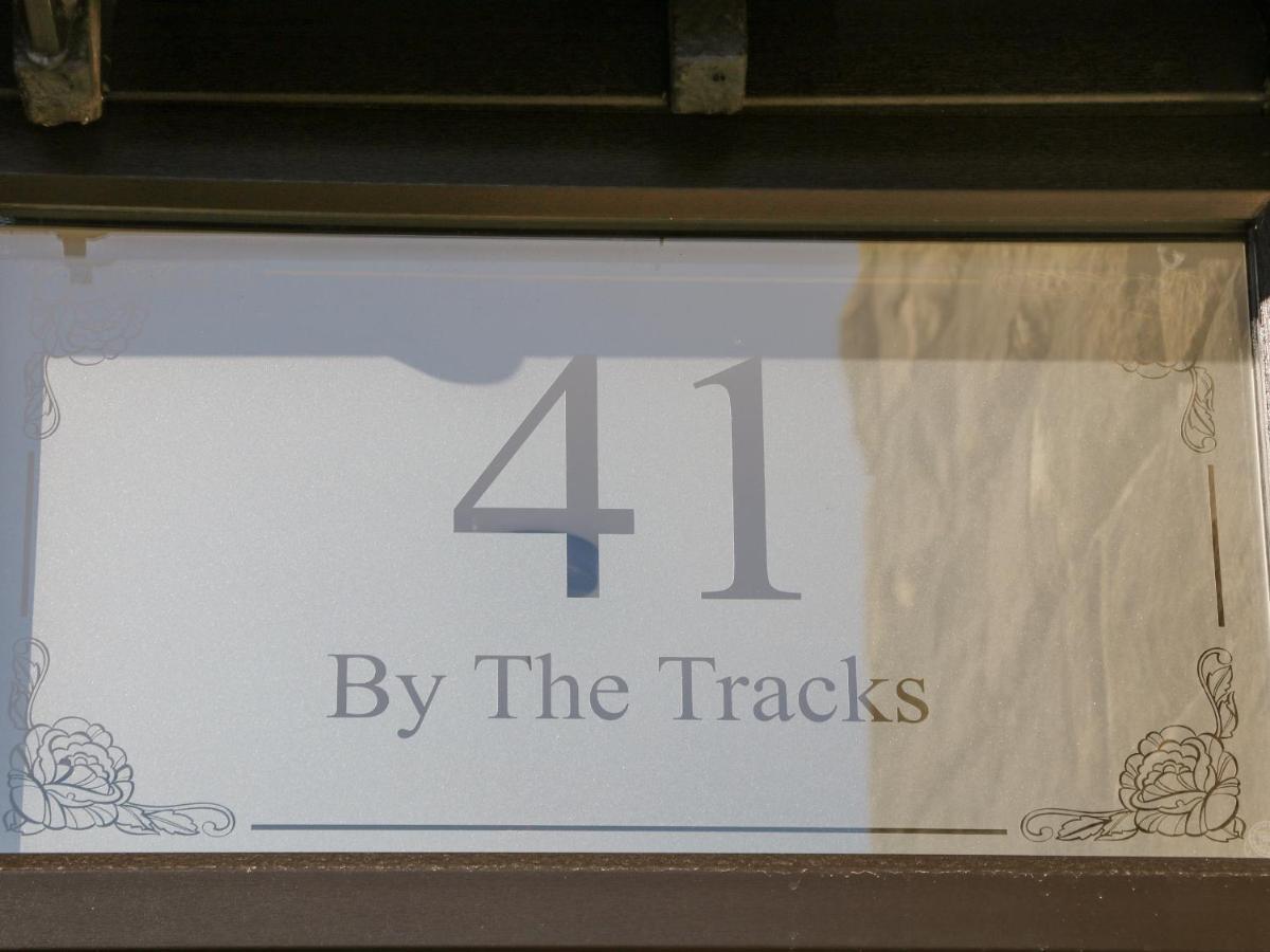 By The Tracks Holiday home